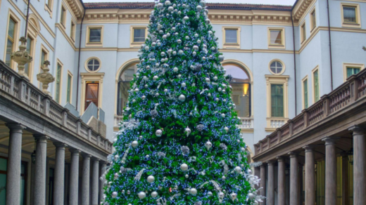 How to Create a Magical Garland Christmas